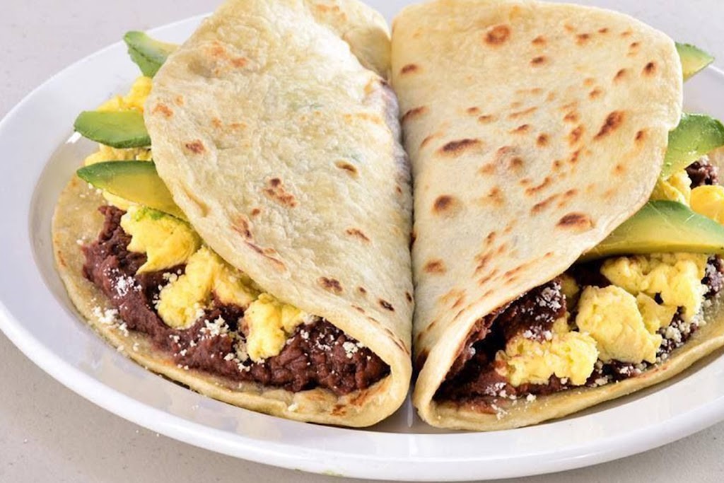 Antojitos Jeimy (Food Truck) | restaurant | 615 North Loop, Houston, TX 77022, USA | 8325772442 OR +1 832-577-2442