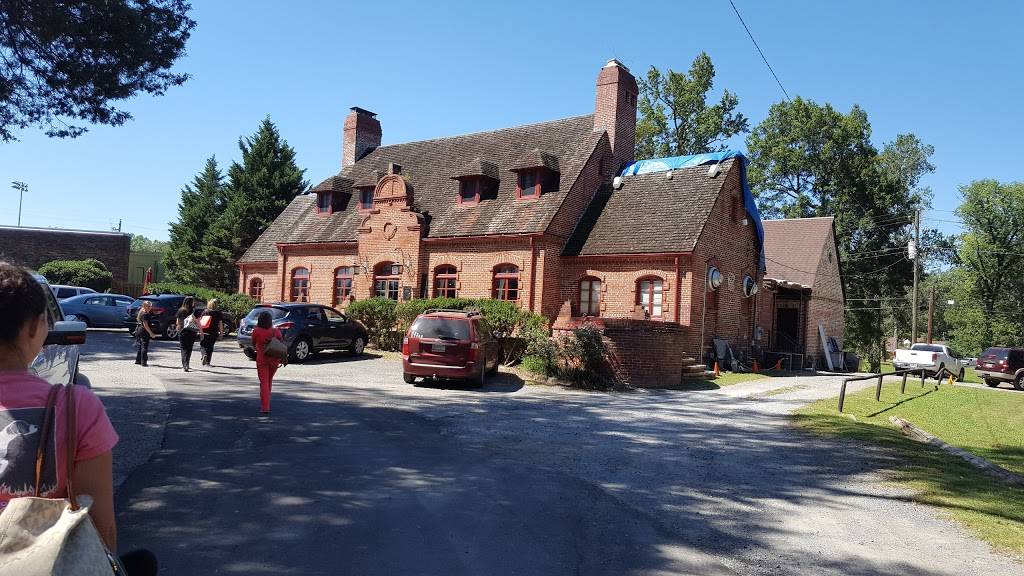 Sweet Ps | restaurant | 205 Central Ave, Trion, GA 30753, USA | 7066960116 OR +1 706-696-0116