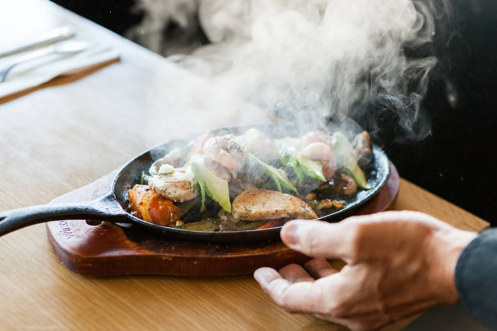 La Serenata Restaurant | restaurant | 2112, 10924 Pico Blvd, Los Angeles, CA 90064, USA | 3104419667 OR +1 310-441-9667