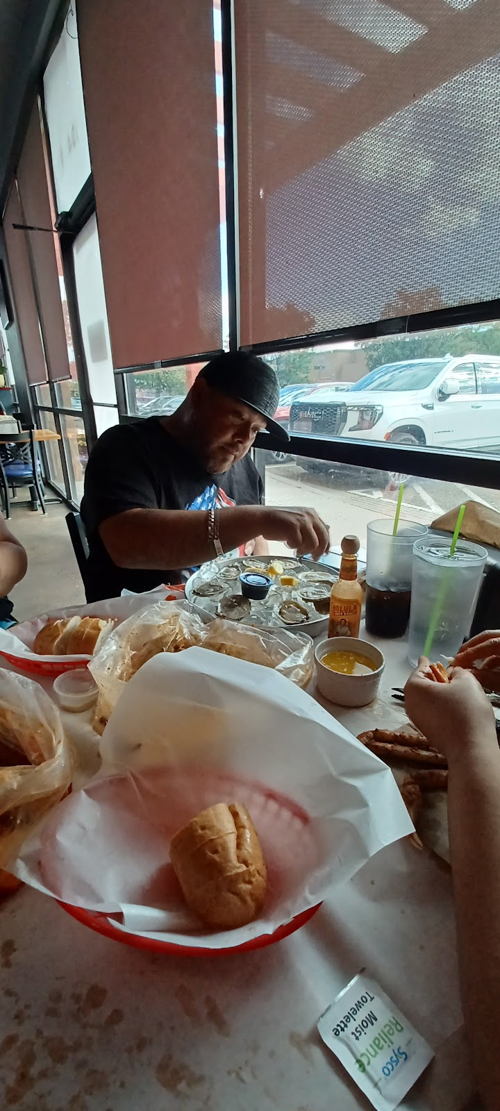 Crackin Crab Santa Fe Seafood Boil | restaurant | 604 N Guadalupe Street Units A/B, Santa Fe, NM 87501, USA | 5057720457 OR +1 505-772-0457