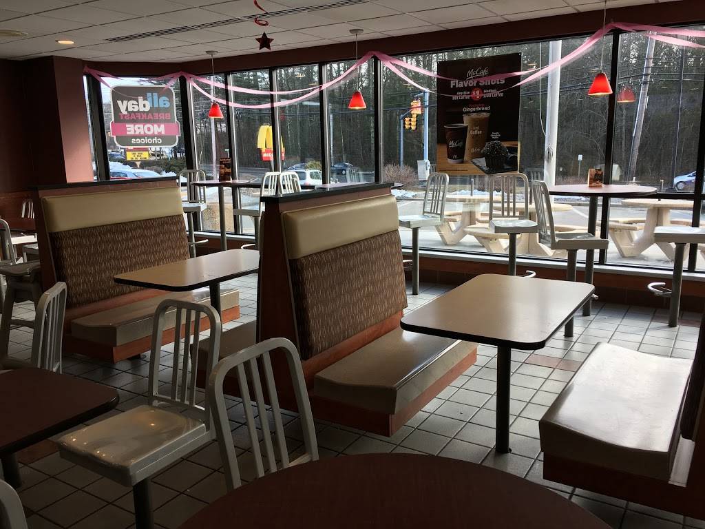 McDonalds | cafe | 14 Kingston Road, Wyoming, RI 02898, USA | 4015391115 OR +1 401-539-1115