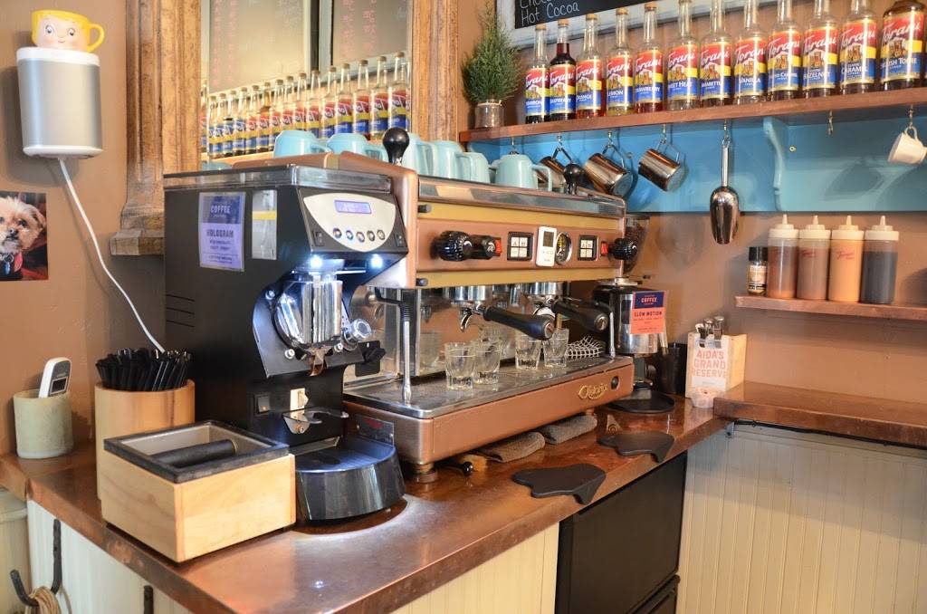 5th and Jefferson Coffee House | cafe | 232 N 5th Ave, Sturgeon Bay, WI 54235, USA | 9207461719 OR +1 920-746-1719