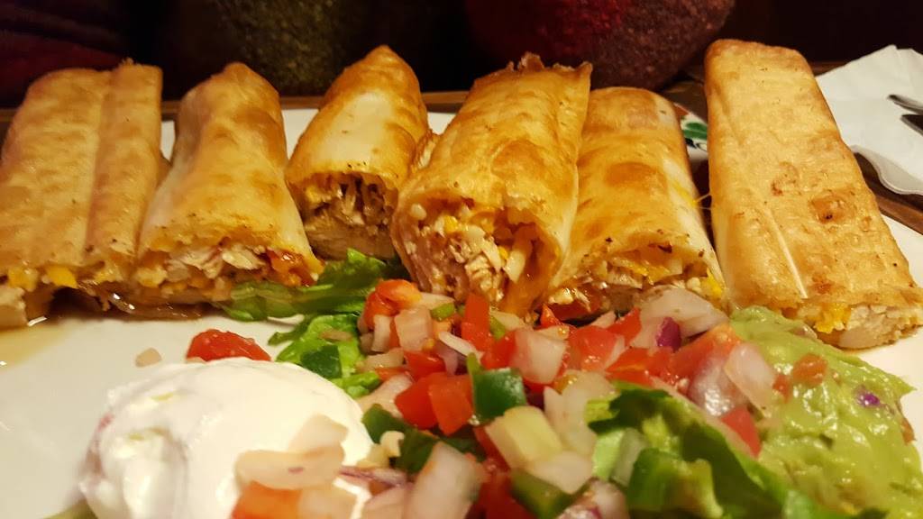 Betos Mexican Restaurant and Catering | restaurant | 2530 I-20 Frontage Rd, Grand Prairie, TX 75052, USA | 9726601289 OR +1 972-660-1289