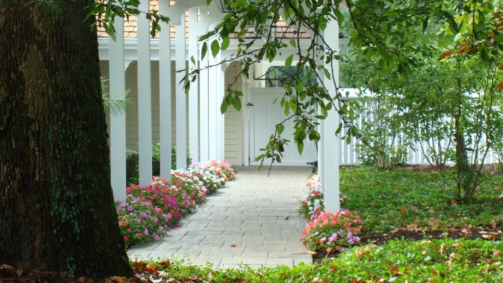 Racquet Club Ladue | restaurant | 1600 Log Cabin Ln, St. Louis, MO 63124, USA | 3149932880 OR +1 314-993-2880