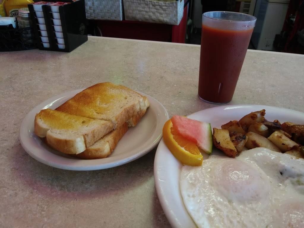 Joes Diner | restaurant | 1225 Airport-Pulling Rd, Naples, FL 34104, USA | 2394351616 OR +1 239-435-1616