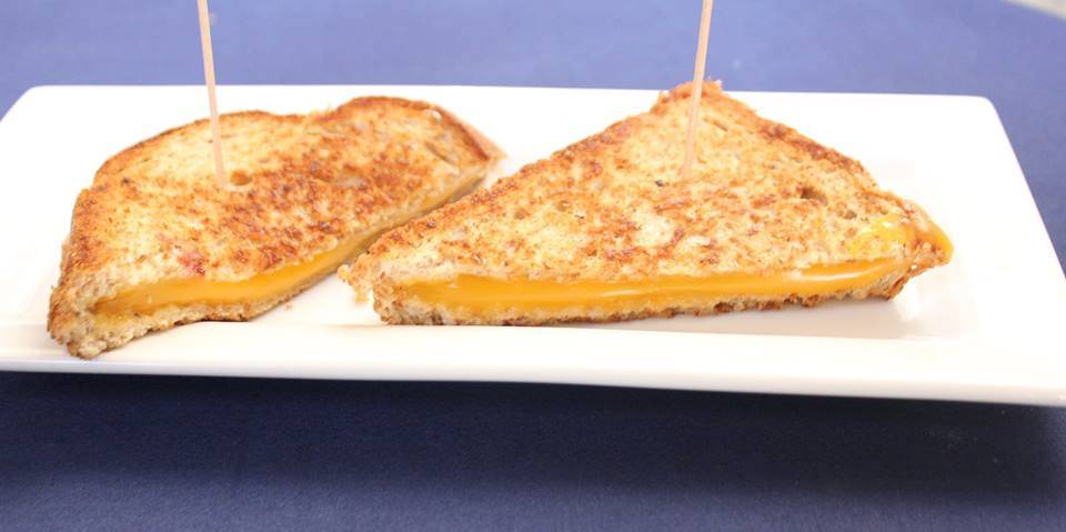 Chicago Hope Cafe | cafe | 2431 Roosevelt Rd, Chicago, IL 60608, USA | 7738221344 OR +1 773-822-1344