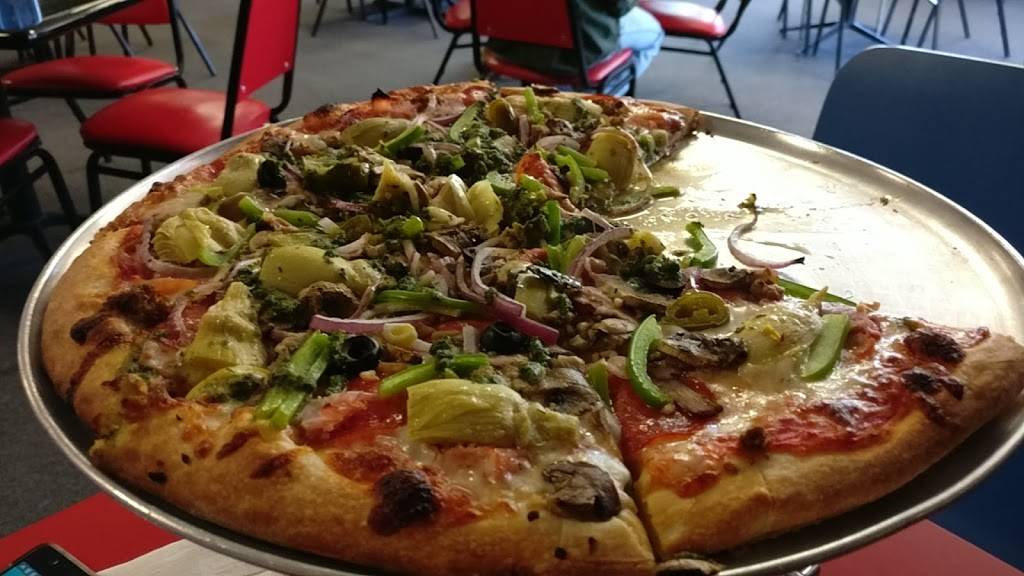 Normas Pizza Shack | restaurant | 103 W 30th Ave, Covington, LA 70433, USA | 9854005353 OR +1 985-400-5353