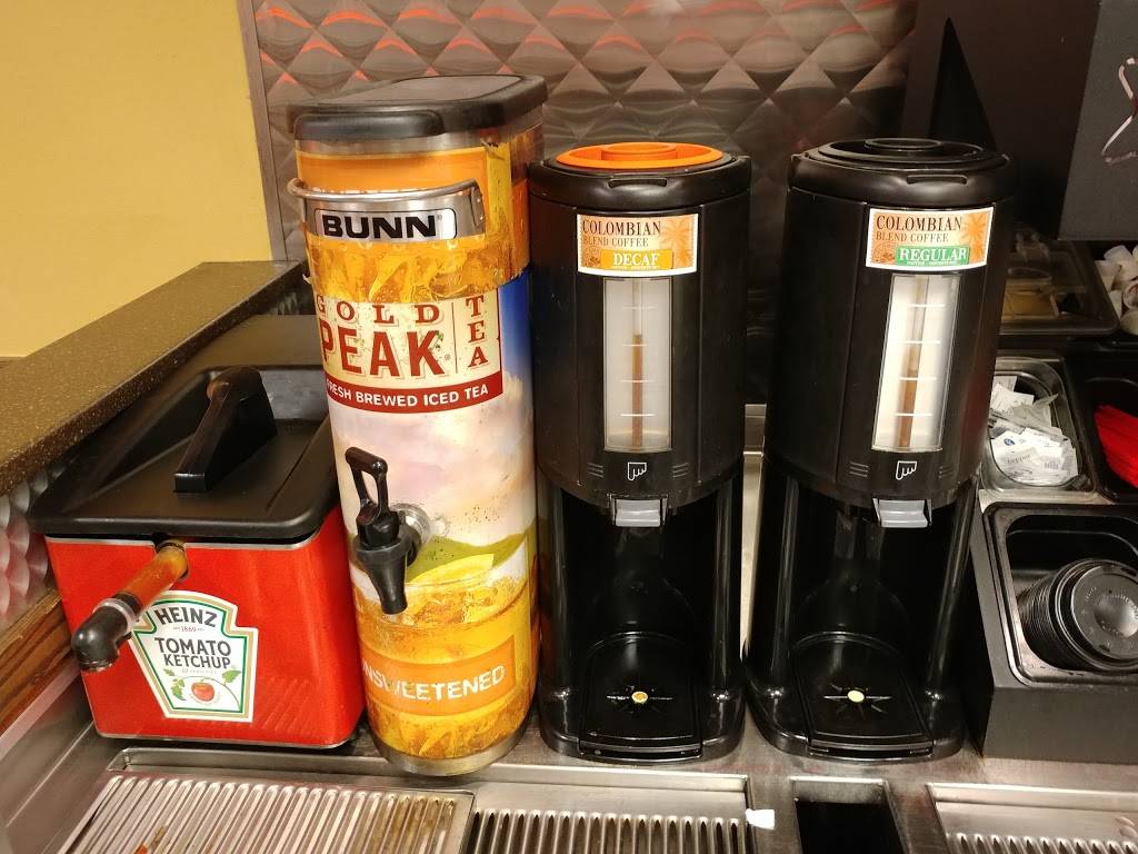 Carls Jr. #7472 | restaurant | 28722 Camino Capistrano, San Juan Capistrano, CA 92675, USA | 9493647103 OR +1 949-364-7103