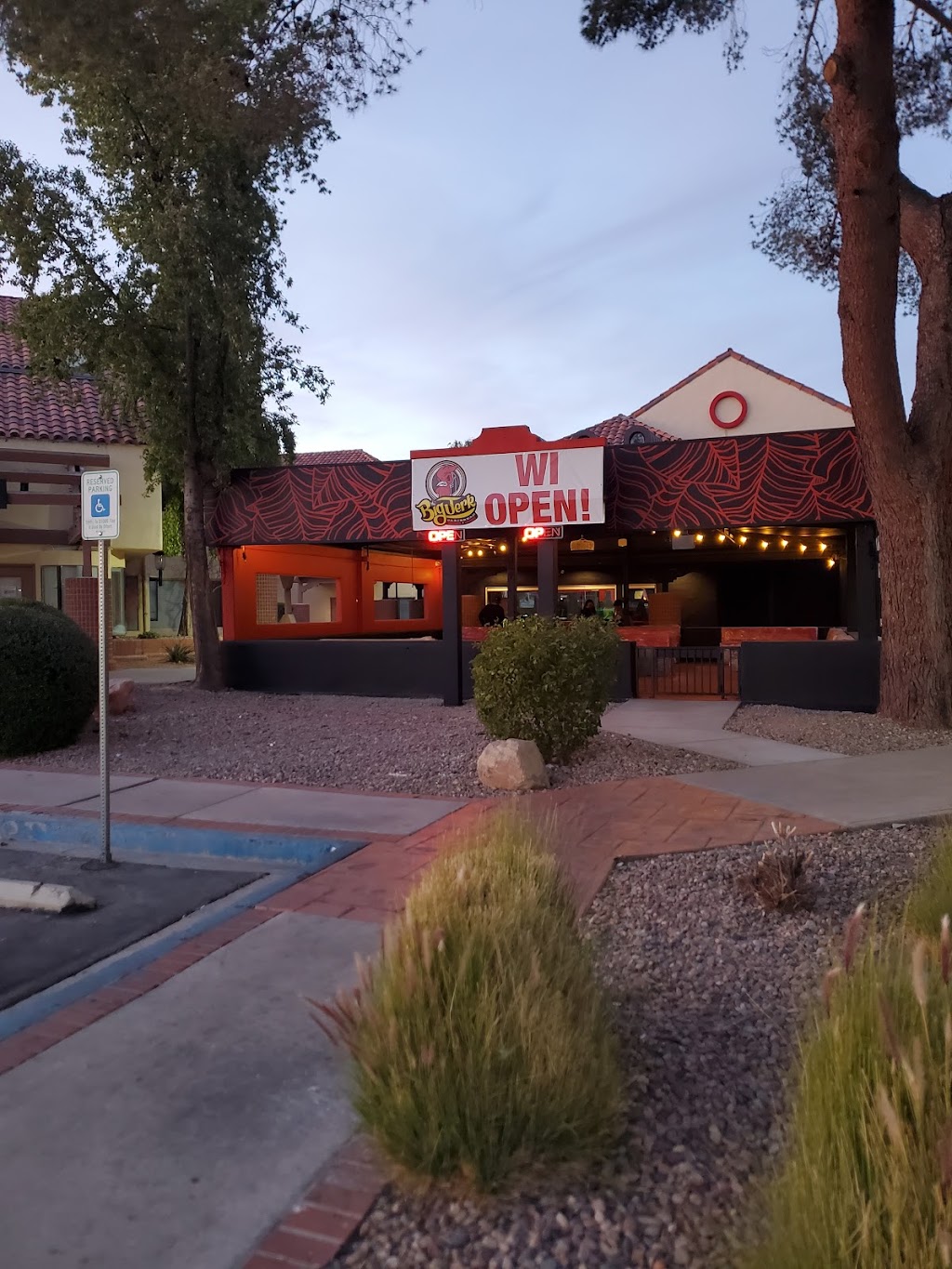 Big Jerk Kitchen + Lounge | restaurant | 2800 W Sahara Ave Suite 5A, Las Vegas, NV 89102, USA | 7024787229 OR +1 702-478-7229