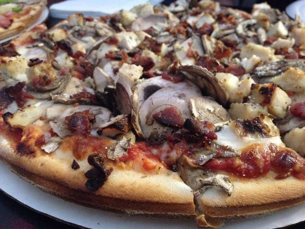 Renaldis Pizzeria | restaurant | 54 W Waterloo St, Canal Winchester, OH 43110, USA | 6148331221 OR +1 614-833-1221