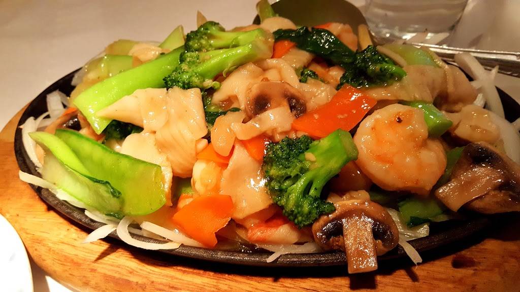 Golden House Chinese Cuisine | restaurant | 12030 Mukilteo Speedway, Mukilteo, WA 98275, USA | 4254388833 OR +1 425-438-8833