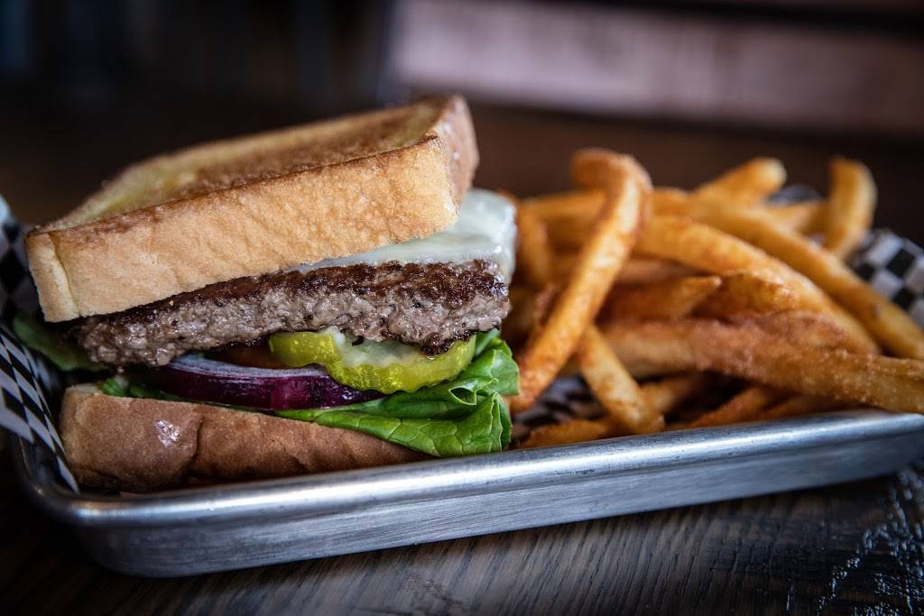 Sams Wedge Inn | restaurant | 1685 S Raccoon Rd, Austintown, OH 44515, USA | 3307990718 OR +1 330-799-0718