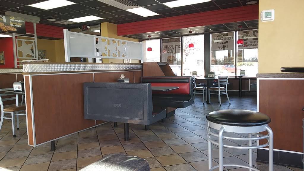 Hardees | restaurant | 500 N Main St, Spring Grove, PA 17362, USA | 7172253496 OR +1 717-225-3496