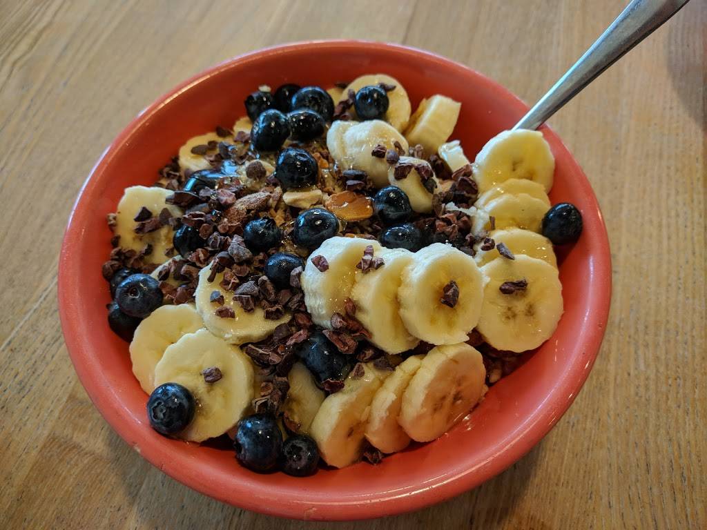 Backyard Bowls | restaurant | Shopping Center, 5668 Calle Real, Goleta, CA 93117, USA | 8057702730 OR +1 805-770-2730