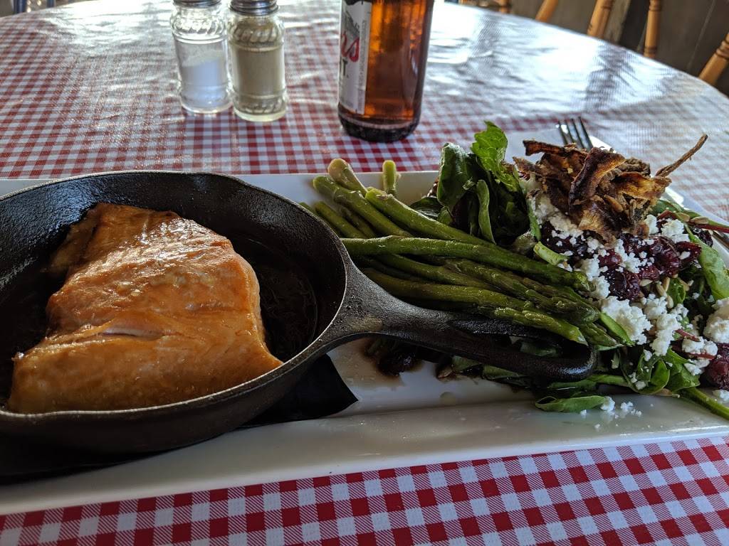 Rum Runners Speakeasy | restaurant | 167 King St, Sombra, ON N0P 2H0, Canada | 5198923651 OR +1 519-892-3651