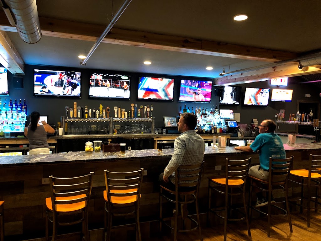 View Street Tavern | restaurant | 92 View St, Chicopee, MA 01020, USA | 4134378458 OR +1 413-437-8458