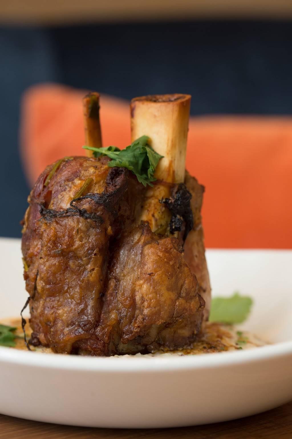 Maevery Public House | night club | 20 E Scranton Ave, Lake Bluff, IL 60044, USA | 8476043952 OR +1 847-604-3952