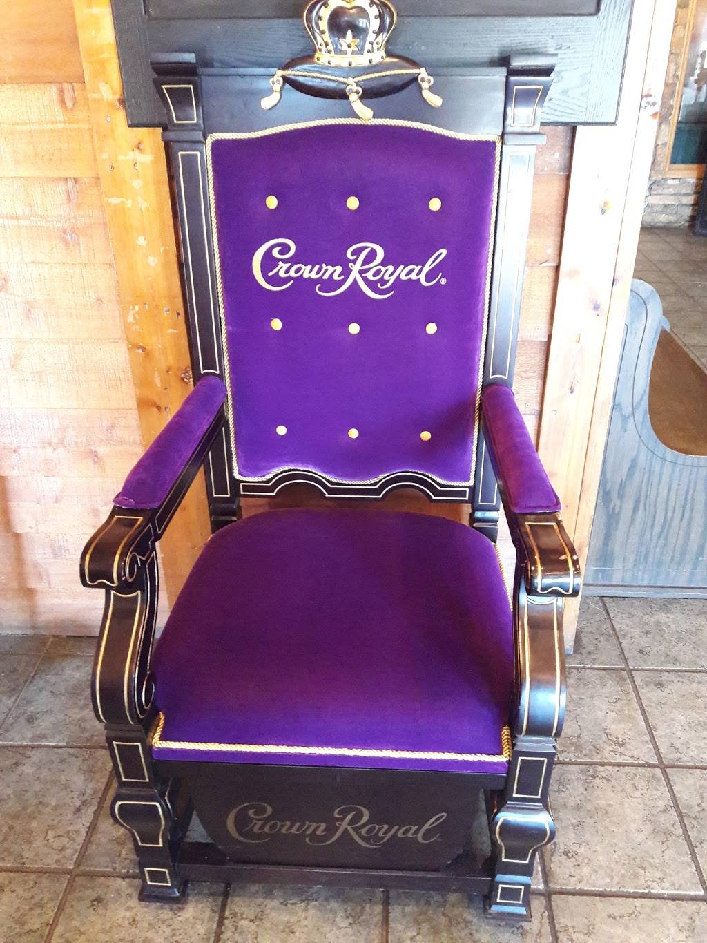 Timber Creek Bar & Grill | restaurant | 14 E Amity St, Louisburg, KS 66053, USA | 9138372600 OR +1 913-837-2600