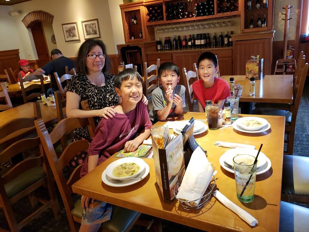 Olive Garden Italian Restaurant | meal takeaway | 510 Cabela Dr, Triadelphia, WV 26059, USA | 3045471394 OR +1 304-547-1394
