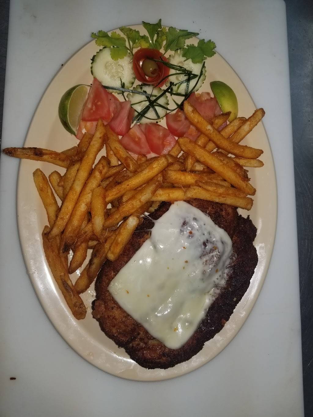 Sport Salsa Cafe | restaurant | 86 W 29th St, Hialeah, FL 33012, USA | 7866090976 OR +1 786-609-0976