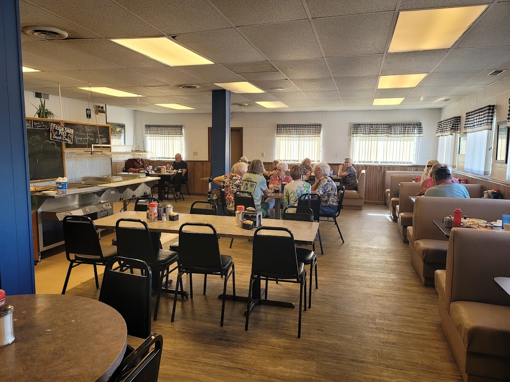 Town & Country Kitchen | restaurant | 419 E Holme St, Norton, KS 67654, USA | 7858773511 OR +1 785-877-3511