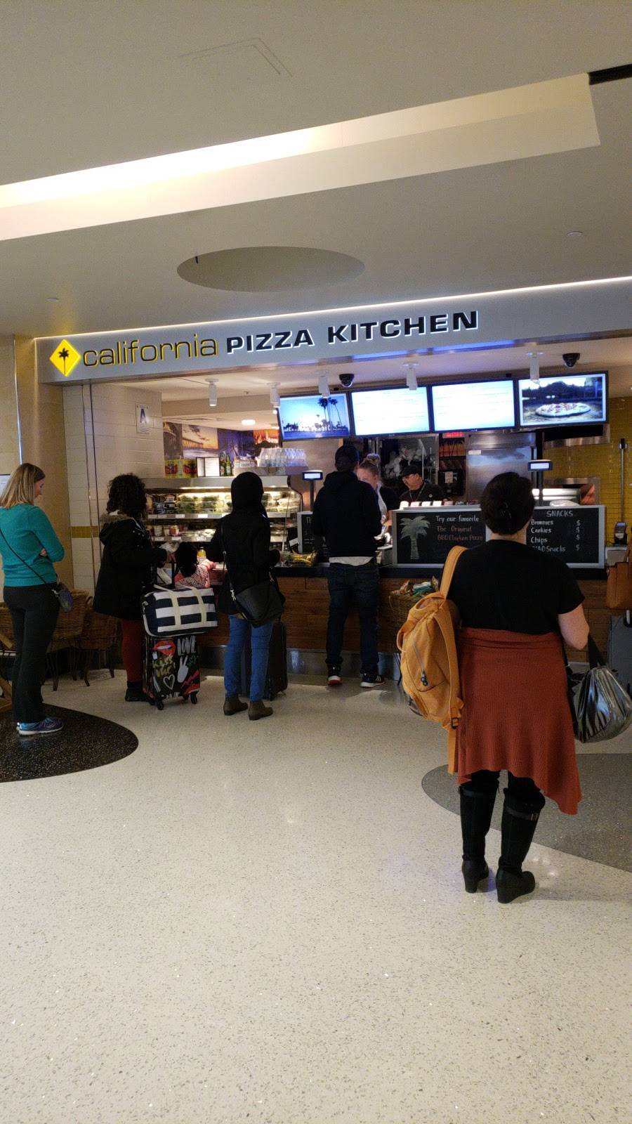 California Pizza Kitchen | restaurant | San Diego International Airport Terminal 2 East, 3665 N Harbor Dr #210, San Diego, CA 92101, USA | 6192315100 OR +1 619-231-5100