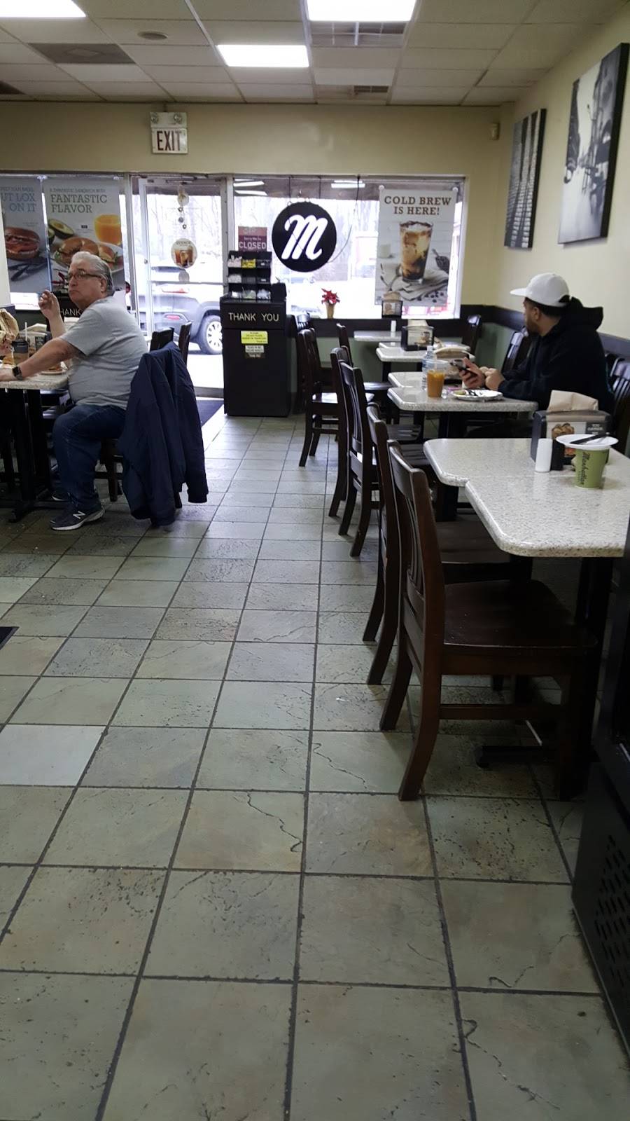 Manhattan Bagel | cafe | 3209B Concord Pike, Wilmington, DE 19803, USA | 3024770700 OR +1 302-477-0700