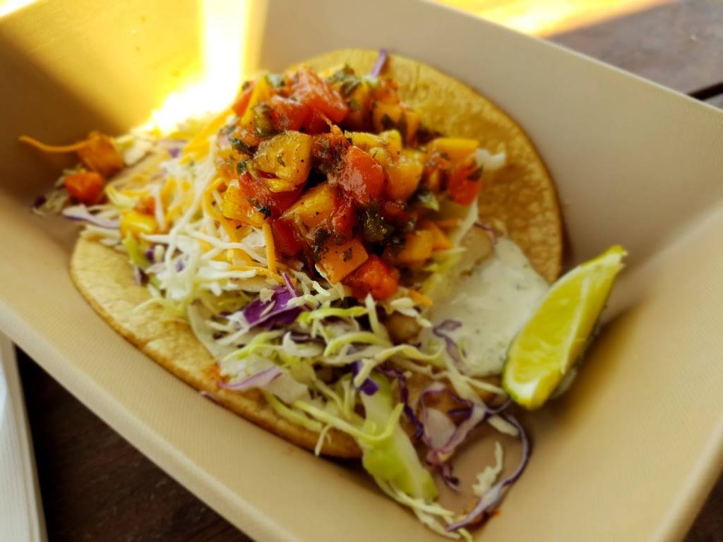 Point Loma Fish Shop | restaurant | 1110 Rosecrans St #100, San Diego, CA 92106, USA | 6197567778 OR +1 619-756-7778