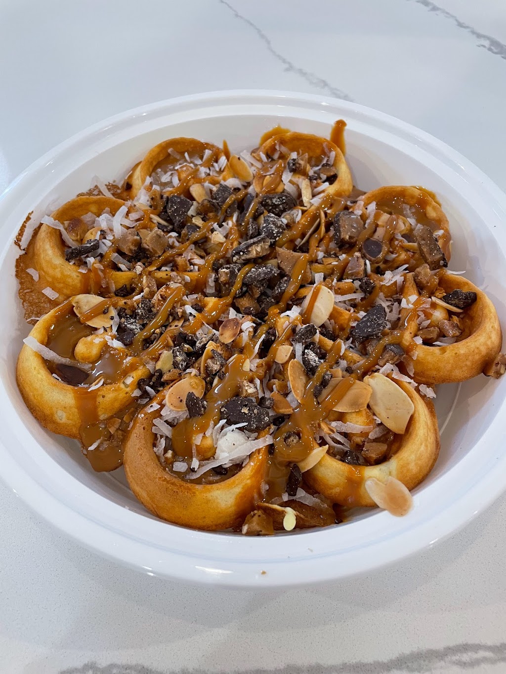 Aux Delices | restaurant | 129 Herman Melville Ave, Newport News, VA 23606, USA | 7575865584 OR +1 757-586-5584