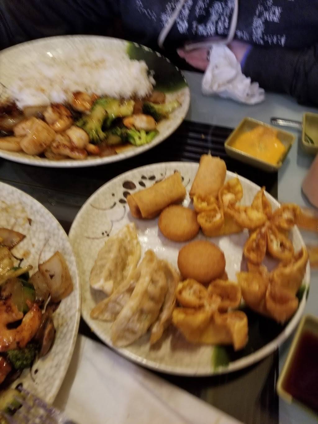 Ginger Hibachi | restaurant | 104 N Main St, Dickson, TN 37055, USA | 6153758157 OR +1 615-375-8157