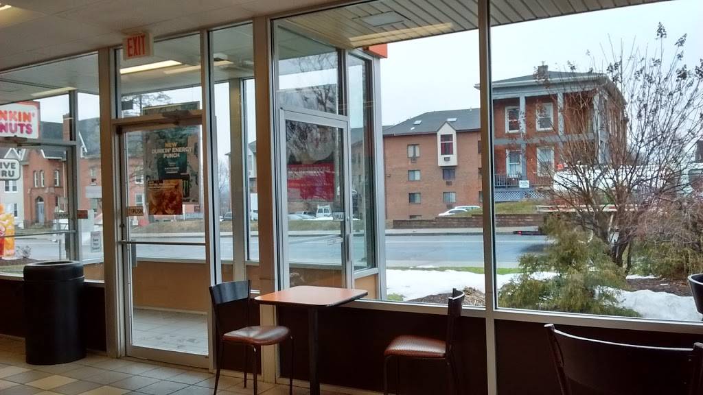 Dunkin | bakery | 255 E Main St, Meriden, CT 06450, USA | 2036301550 OR +1 203-630-1550