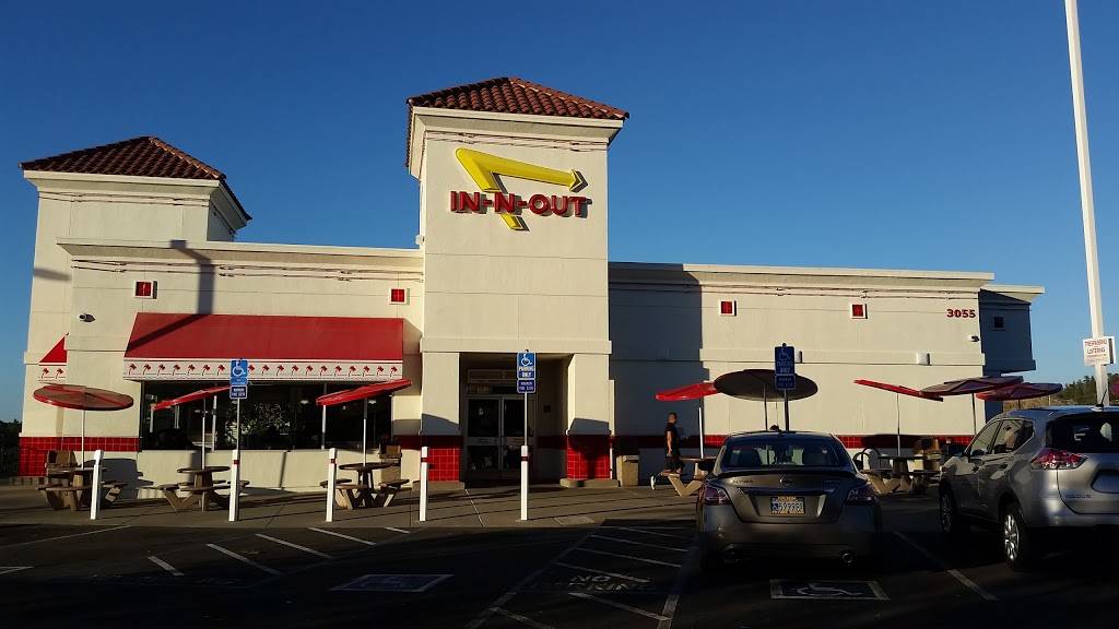 In-N-Out Burger | restaurant | 3055 Forni Rd, Placerville, CA 95667, USA | 8007861000 OR +1 800-786-1000