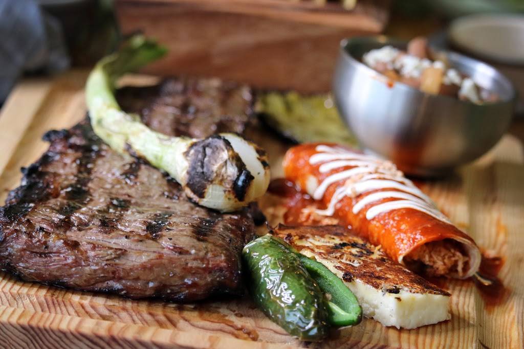 El Jefe - Leña y Mar | restaurant | 1271 N Lake St, Aurora, IL 60506, USA | 6303403328 OR +1 630-340-3328