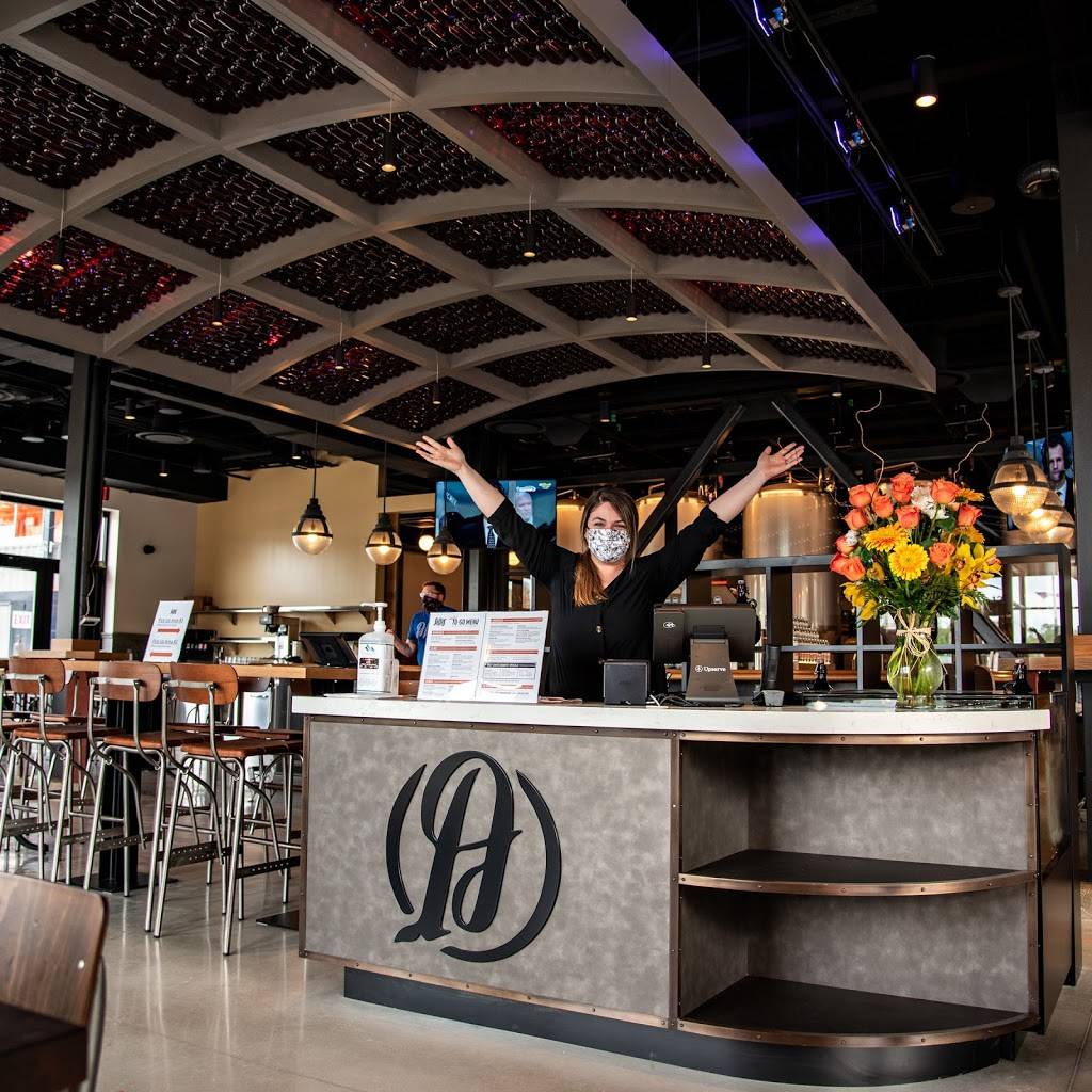 Alter Brewing + Kitchen | restaurant | 12 S 1st St, St. Charles, IL 60174, USA | 3319015949 OR +1 331-901-5949