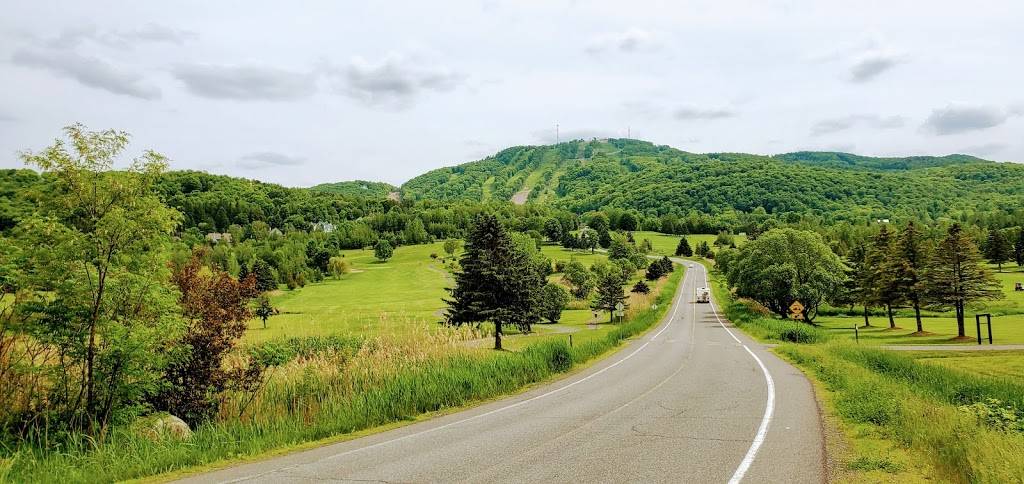 Bistro Le Calumet | restaurant | 201 Rue Champlain #201, Bromont, QC J2L 3B2, Canada | 4509199191 OR +1 450-919-9191