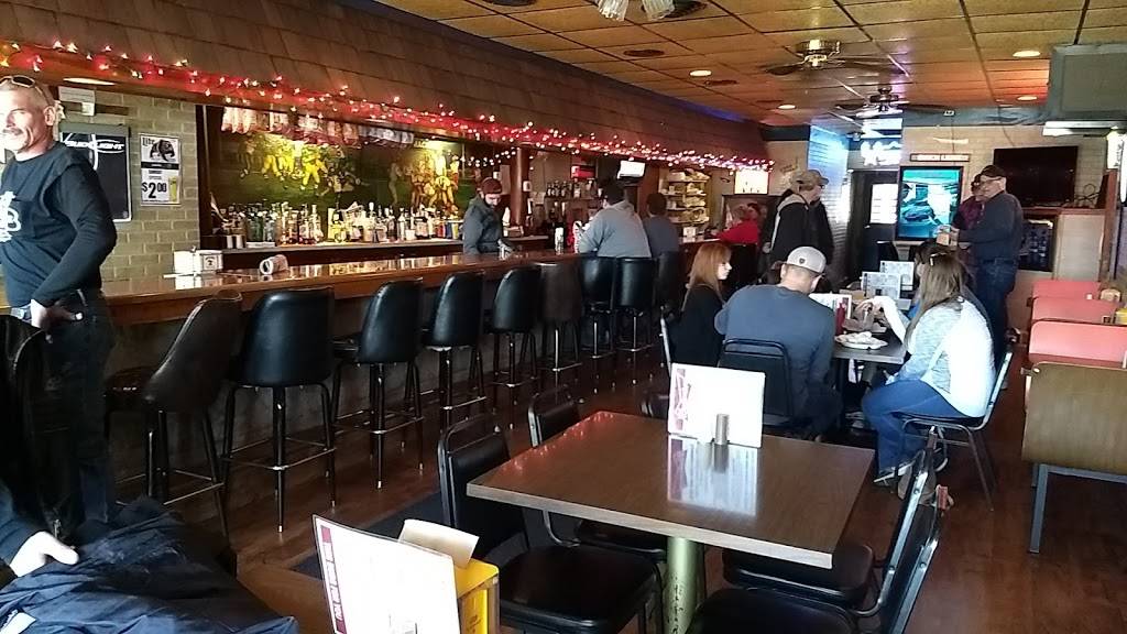 Leamens Bar & Grill | restaurant | 209 N State St, Geneseo, IL 61254, USA | 3099446555 OR +1 309-944-6555