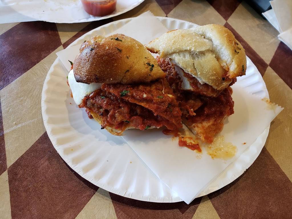 Furcis Pizza Inc | restaurant | 271 Snedecor Ave, Bayport, NY 11705, USA | 6314725600 OR +1 631-472-5600