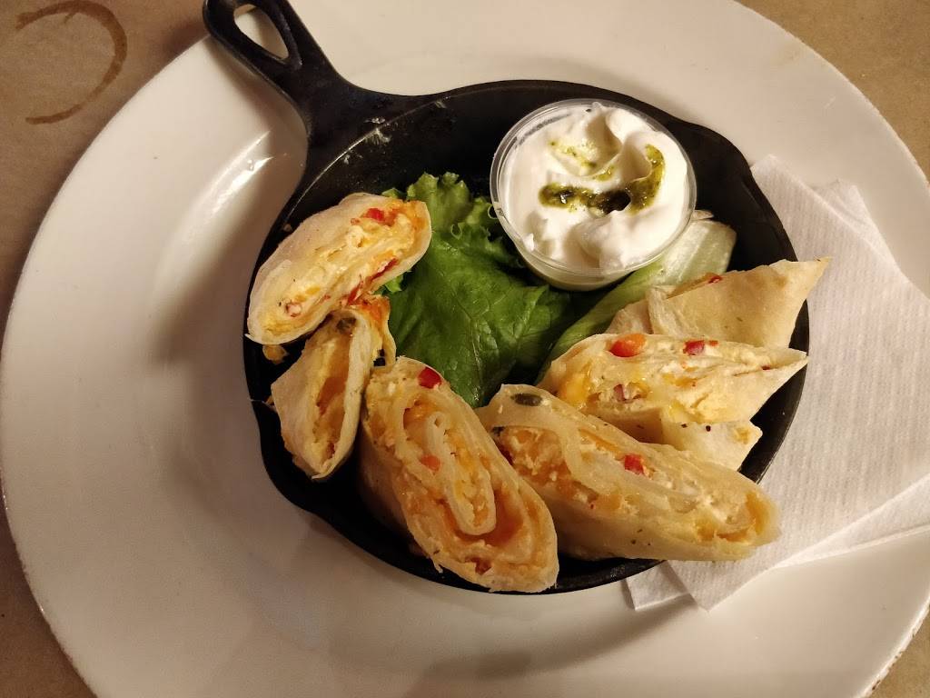 Montanas | restaurant | 1555 18th Ave E, Owen Sound, ON N4K 6Y3, Canada | 5193761943 OR +1 519-376-1943