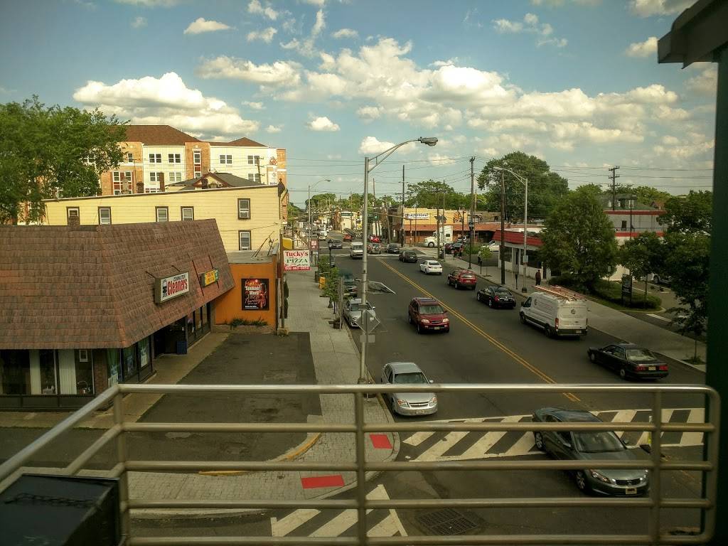 Tuckys Pizza | restaurant | 3 S Wood Ave, Linden, NJ 07036, USA | 9088620050 OR +1 908-862-0050