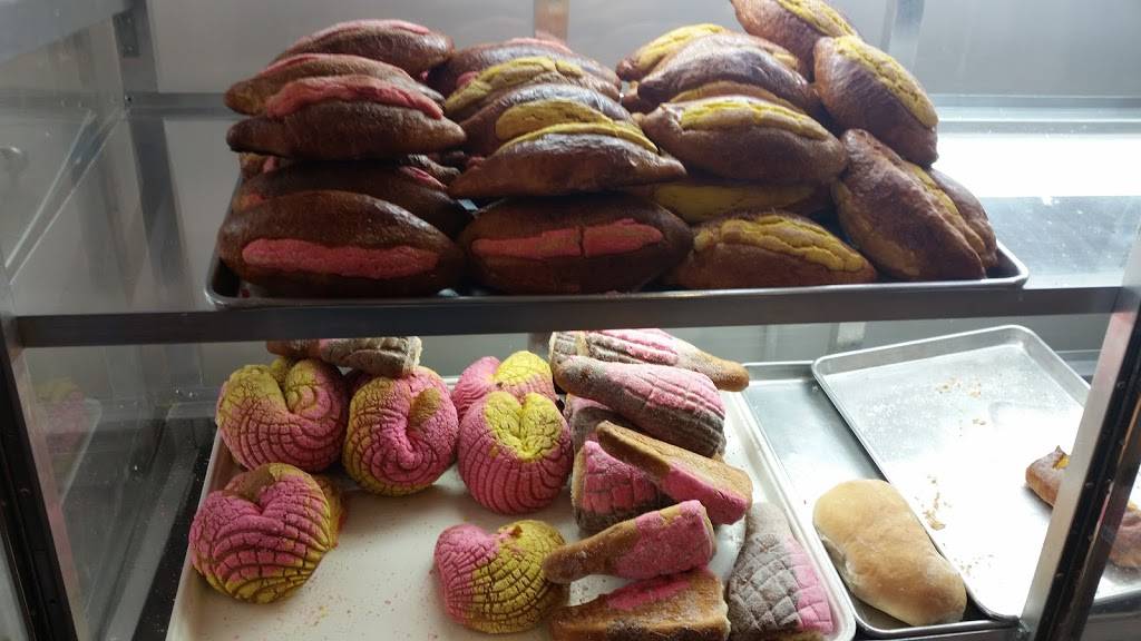 Pedros Mexican Restaurante | restaurant | 3555 E Washington Ave, Madison, WI 53704, USA | 6082418110 OR +1 608-241-8110