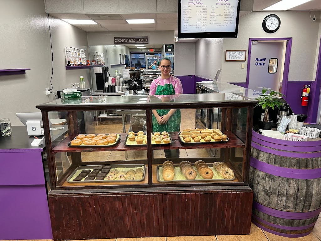 Z Hills Cafe | bakery | 38036 Mkt Sq Dr, Zephyrhills, FL 33542, USA | 8138159268 OR +1 813-815-9268