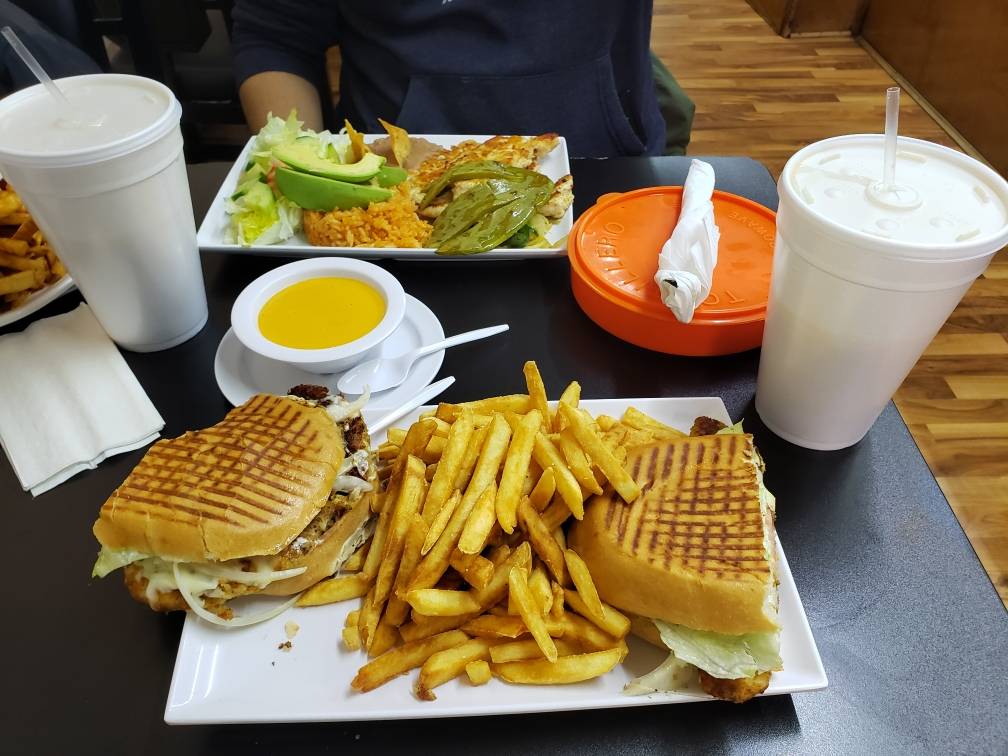 Torteria San Lenchito | restaurant | 4810 N Drake Ave, Chicago, IL 60625, USA | 7736541547 OR +1 773-654-1547