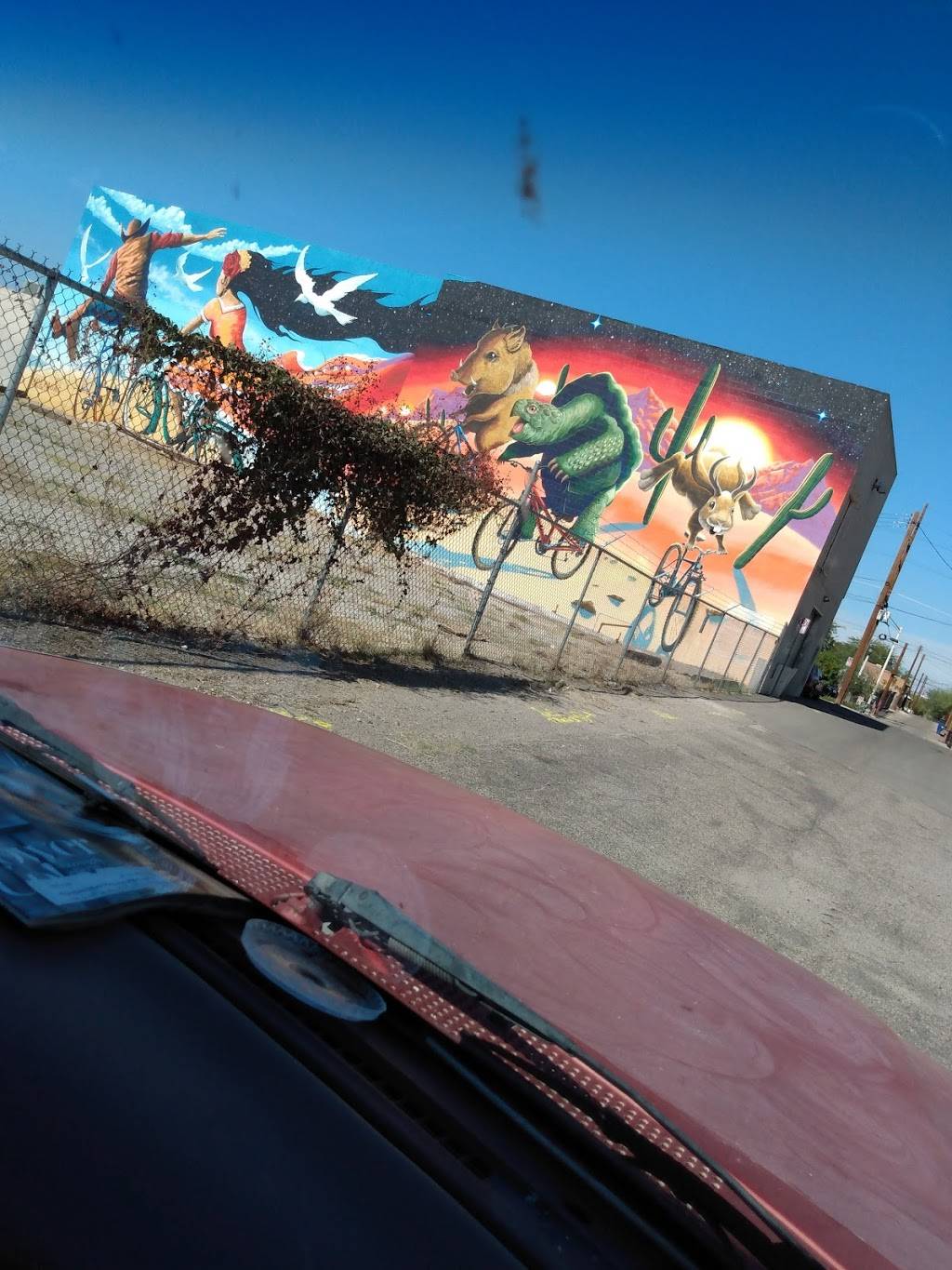 Jack in the Box | restaurant | 3749 S Mission Rd, Tucson, AZ 85713, USA | 5202091880 OR +1 520-209-1880