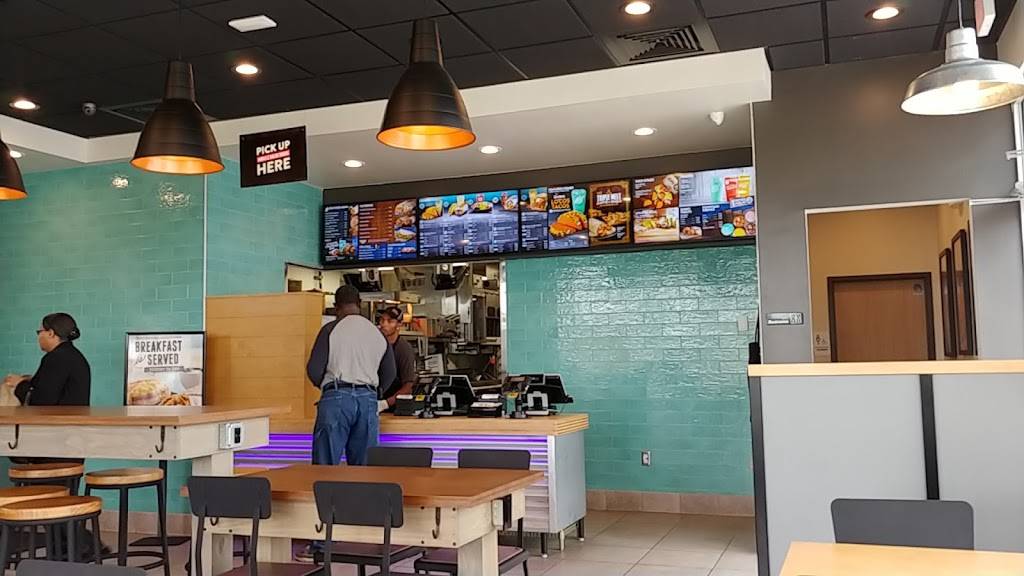 Taco Bell | meal takeaway | 3270 Pleasant Hill Rd, Kissimmee, FL 34746, USA | 3216970011 OR +1 321-697-0011