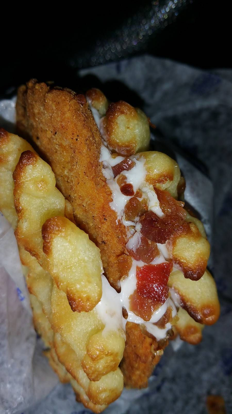 White Castle | restaurant | 800 W Lincoln Hwy, Schererville, IN 46375, USA | 2198658425 OR +1 219-865-8425