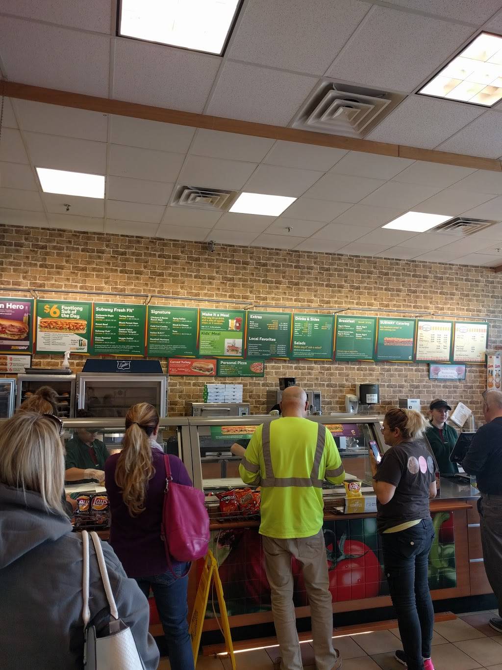 Subway | meal takeaway | 7809 Towne Center Pkwy Suite 111, Papillion, NE 68046, USA | 4029348891 OR +1 402-934-8891