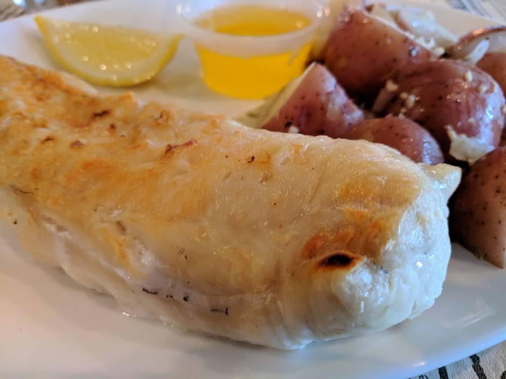 Lakeside Bar & Grill | restaurant | W10960 Corning St, Poynette, WI 53955, USA | 6086352959 OR +1 608-635-2959