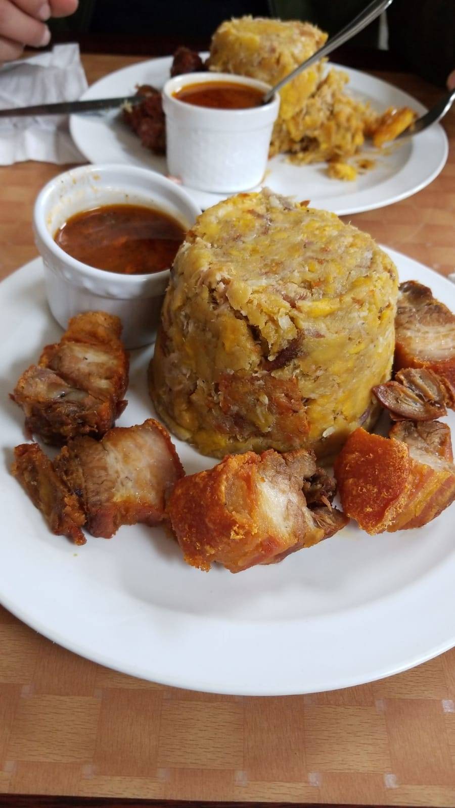 El Mofongo | restaurant | 684 Fulton Ave, Hempstead, NY 11550, USA | 5162807782 OR +1 516-280-7782