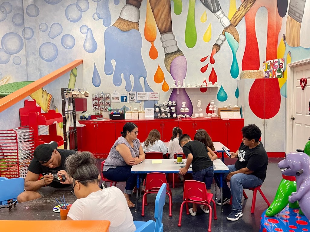 Jungle Jaks | restaurant | 1700 N Zaragoza Rd Suite 145, El Paso, TX 79936, USA | 9158563763 OR +1 915-856-3763