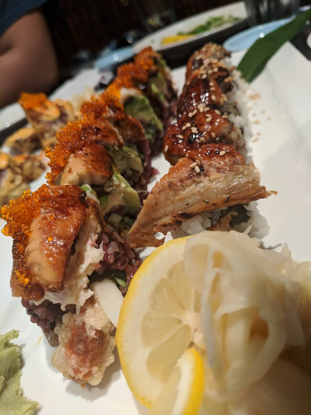 Sushi Holic | restaurant | 112 Vintage Way, Novato, CA 94945, USA | 4158988500 OR +1 415-898-8500